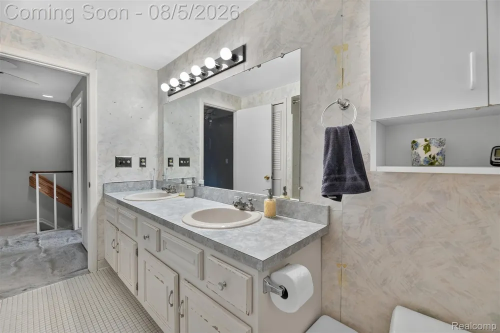 75 Oxford Oaks Drive #75 Oxford Charter Township, MI 48371