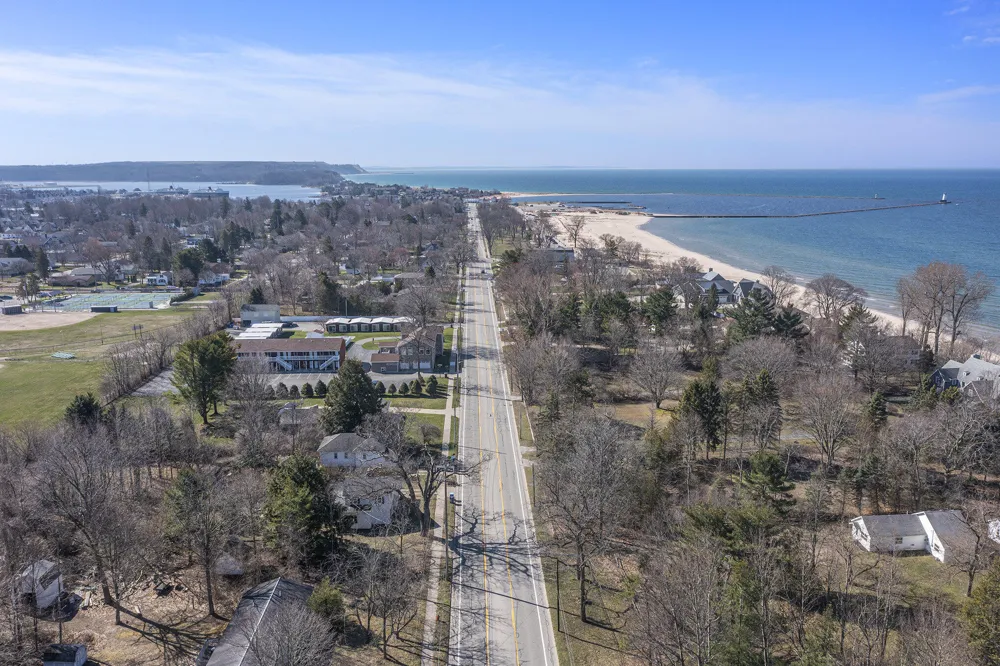 620 Lakeshore Drive Ludington, MI 49431