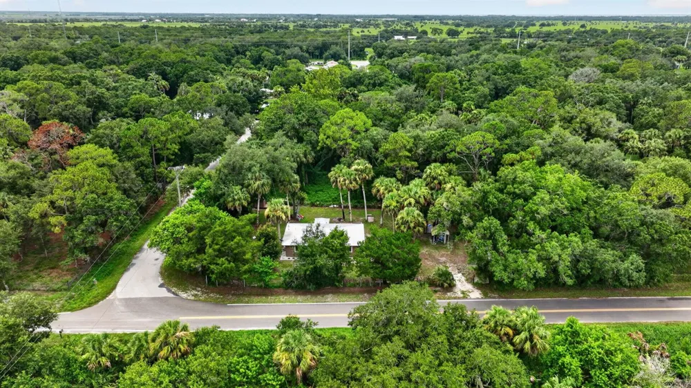 6868 E CENTER STREET Okeechobee, FL 34974