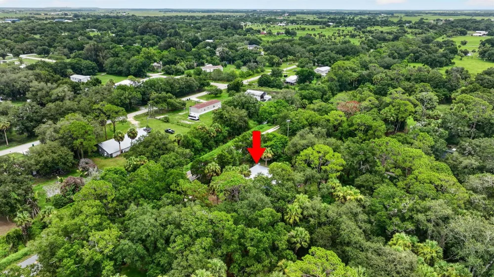 6868 E CENTER STREET Okeechobee, FL 34974