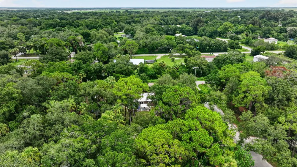 6868 E CENTER STREET Okeechobee, FL 34974