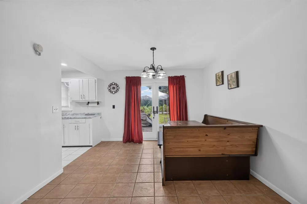 6868 E CENTER STREET Okeechobee, FL 34974
