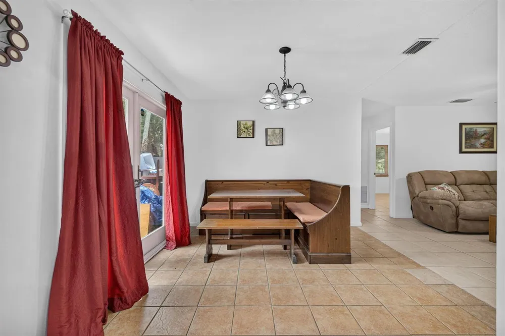 6868 E CENTER STREET Okeechobee, FL 34974