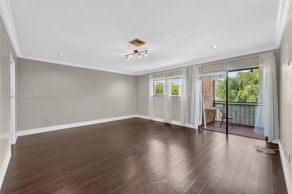 8401 SW 107th Ave #316E Miami, FL 33173