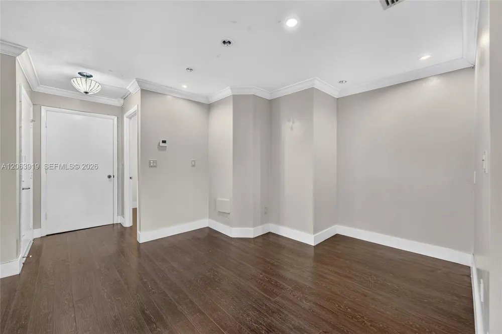 8401 SW 107th Ave #316E Miami, FL 33173