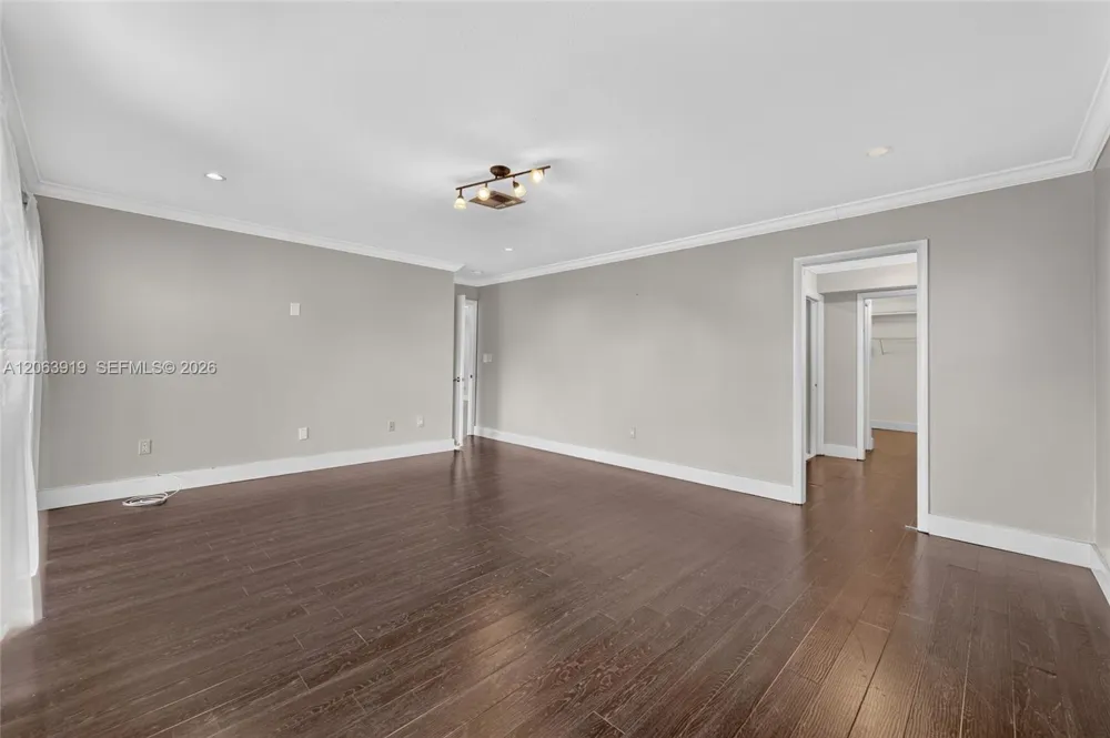 8401 SW 107th Ave #316E Miami, FL 33173