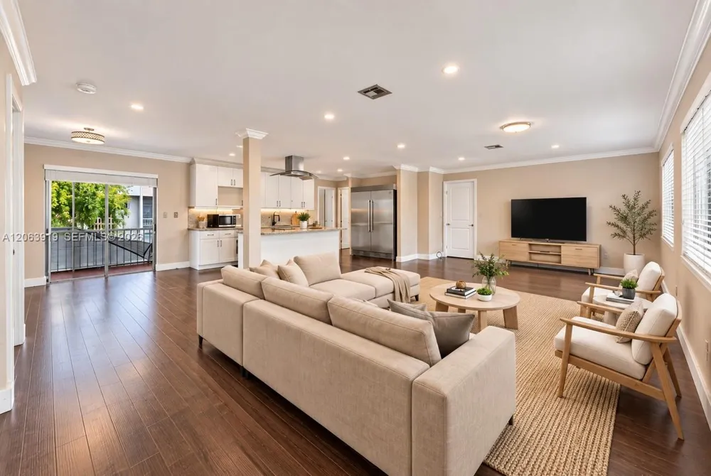 8401 SW 107th Ave #316E Miami, FL 33173