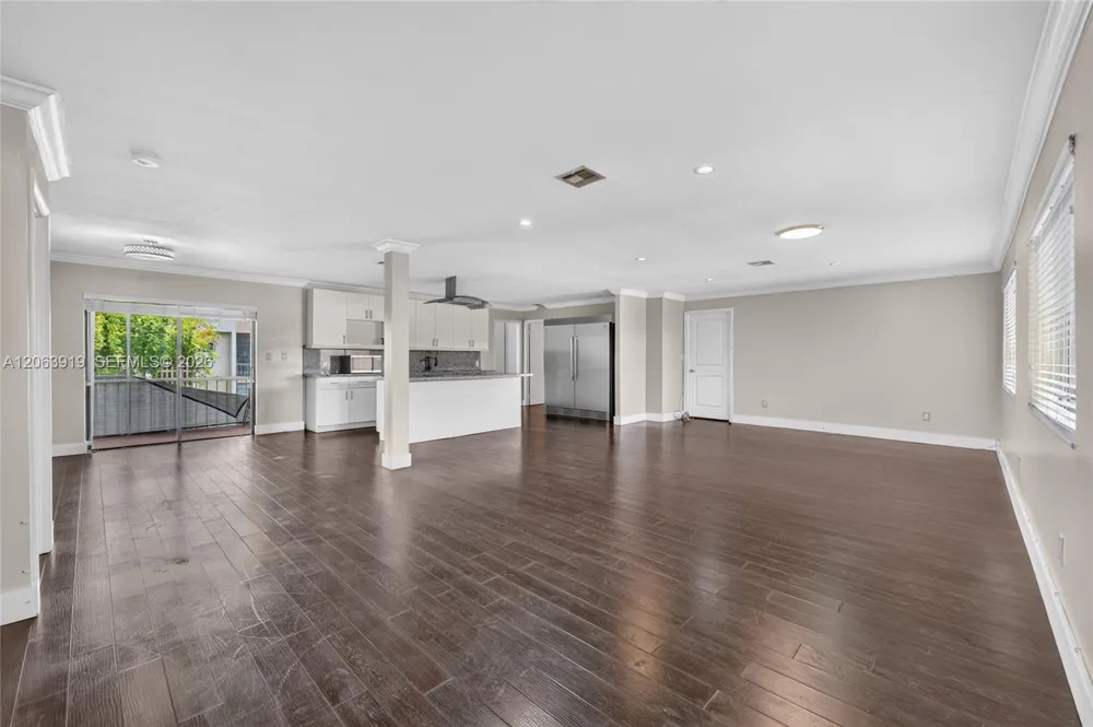 8401 SW 107th Ave #316E Miami, FL 33173