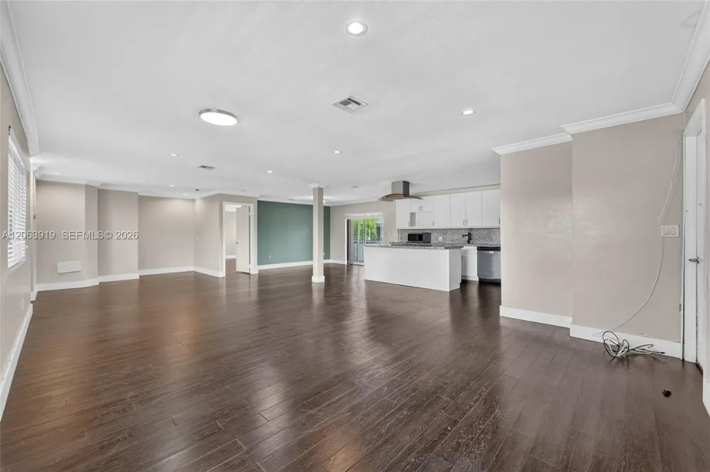 8401 SW 107th Ave #316E Miami, FL 33173