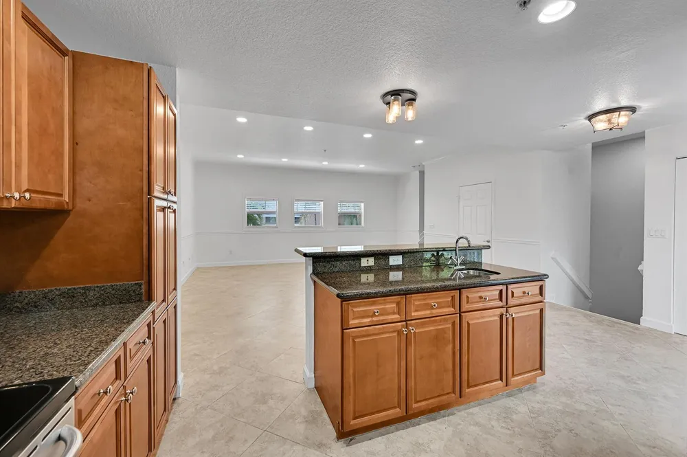 453 NE 1ST STREET Pompano Beach, FL 33060