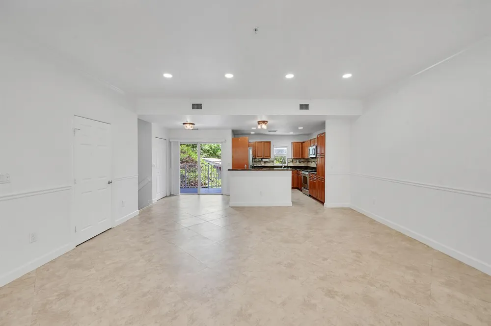 453 NE 1ST STREET Pompano Beach, FL 33060