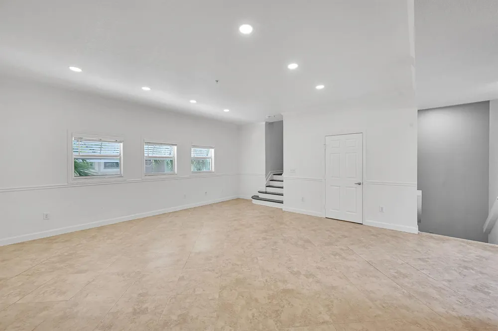 453 NE 1ST STREET Pompano Beach, FL 33060