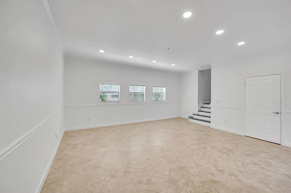 453 NE 1ST STREET Pompano Beach, FL 33060