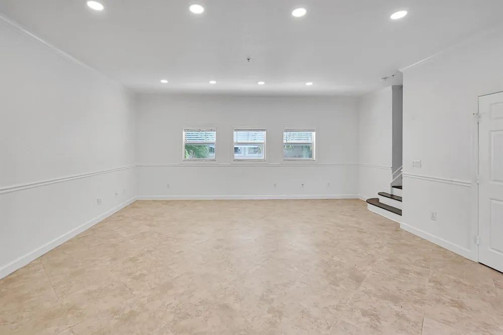 453 NE 1ST STREET Pompano Beach, FL 33060