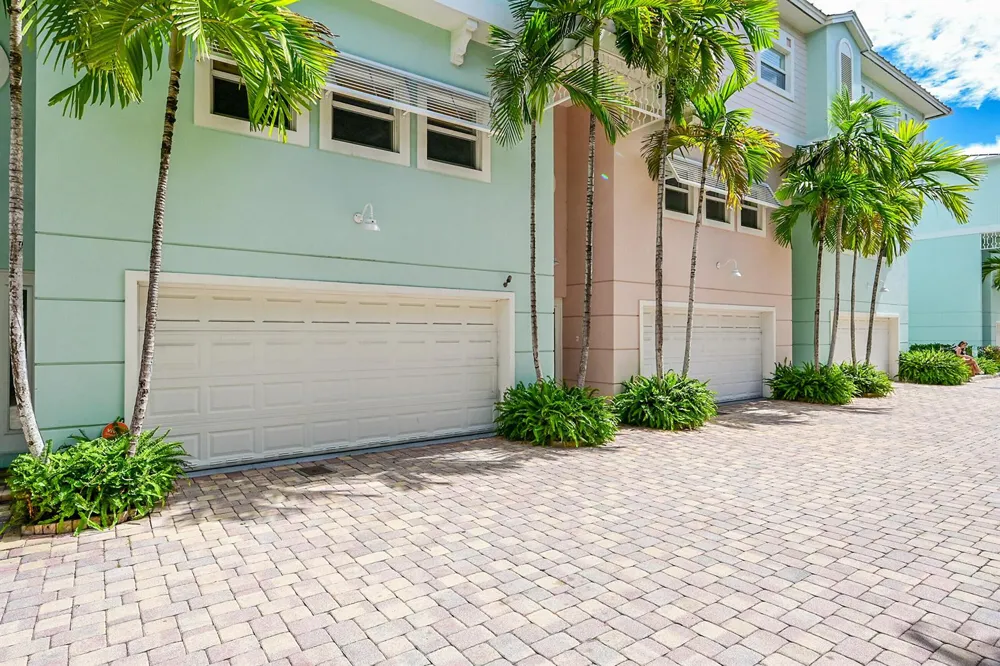 453 NE 1ST STREET Pompano Beach, FL 33060