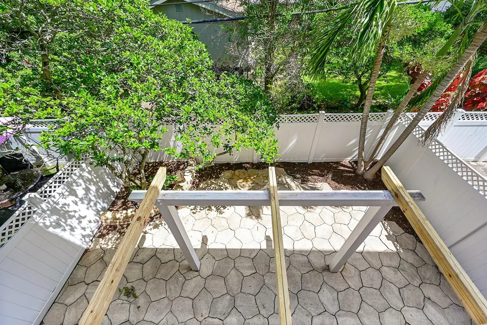 453 NE 1ST STREET Pompano Beach, FL 33060