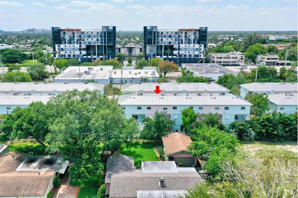 453 NE 1ST STREET Pompano Beach, FL 33060