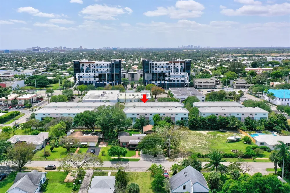 453 NE 1ST STREET Pompano Beach, FL 33060
