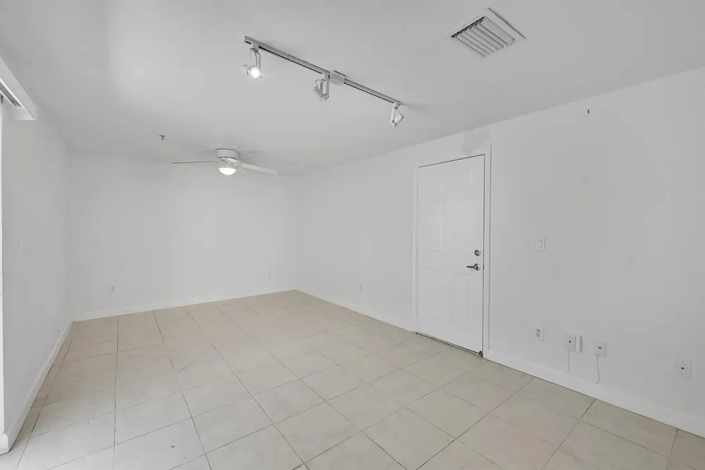 453 NE 1ST STREET Pompano Beach, FL 33060