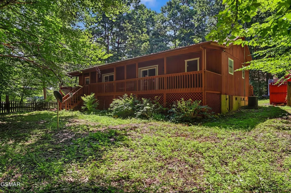 3319 Rocky Ridge Road Cosby, TN 37722