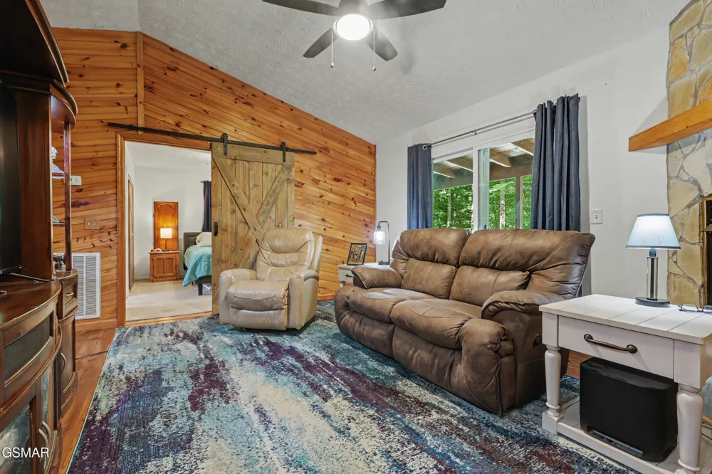 3319 Rocky Ridge Road Cosby, TN 37722
