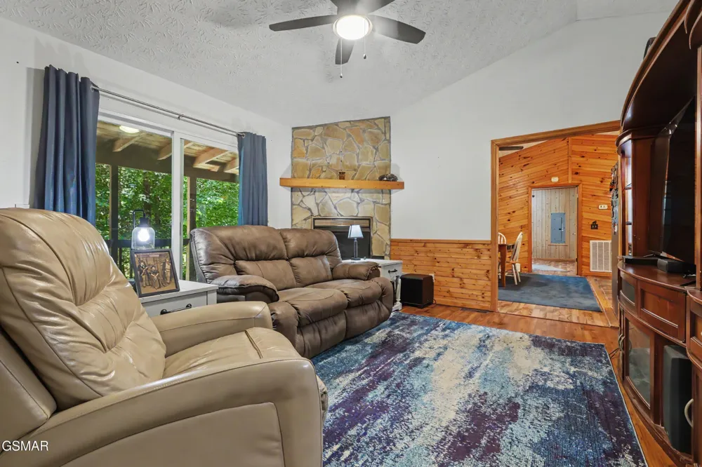 3319 Rocky Ridge Road Cosby, TN 37722