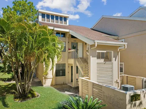 121 LINDSAY LANE #31