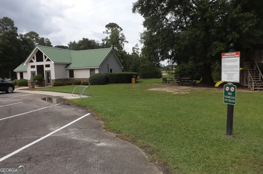 612 Whitetail LN Tifton, GA 31794