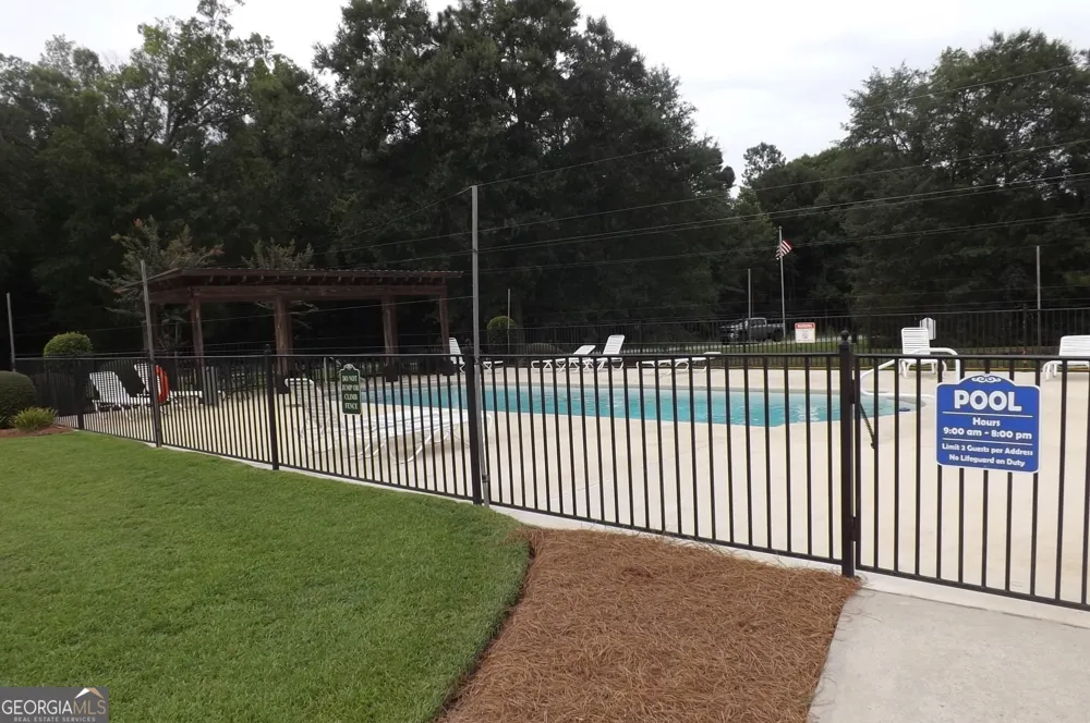 612 Whitetail LN Tifton, GA 31794