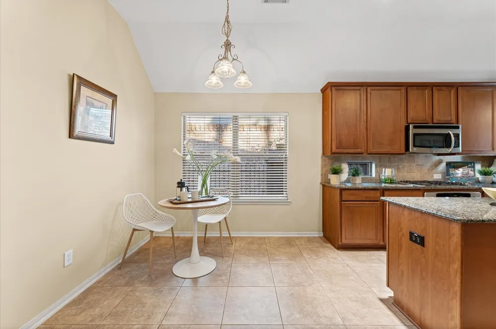 31 Pleasant Point Place Spring, TX 77389