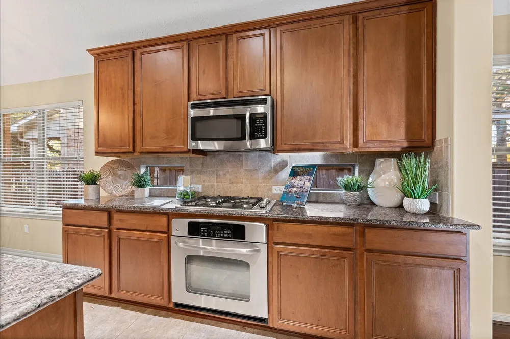 31 Pleasant Point Place Spring, TX 77389
