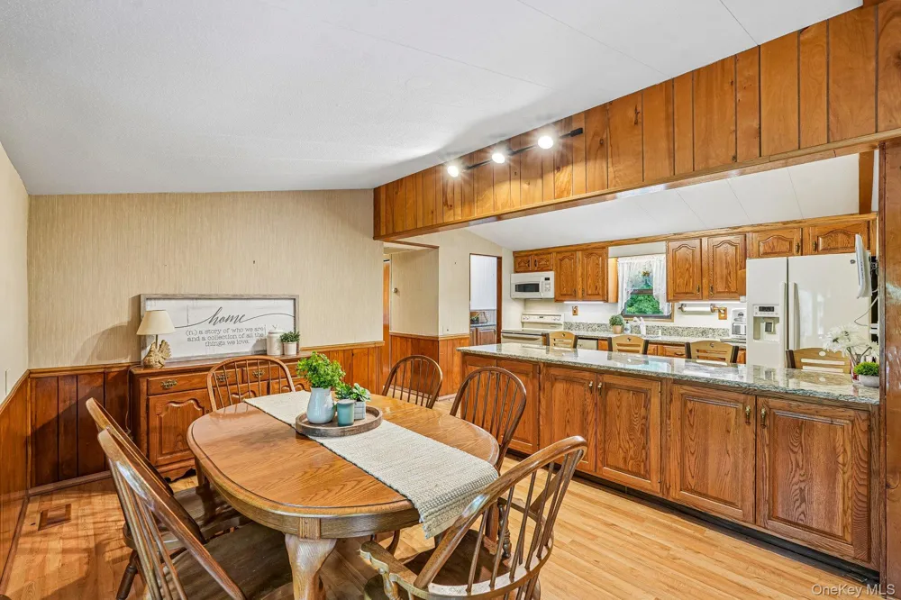 61 Lakeview Drive Tomkins Cove, NY 10986