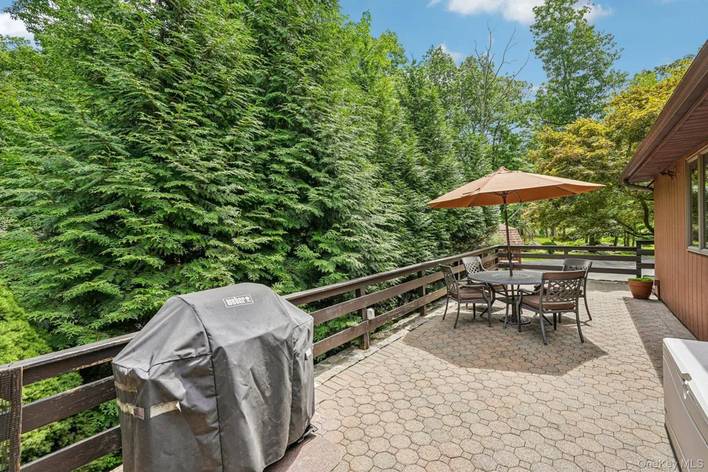 61 Lakeview Drive Tomkins Cove, NY 10986