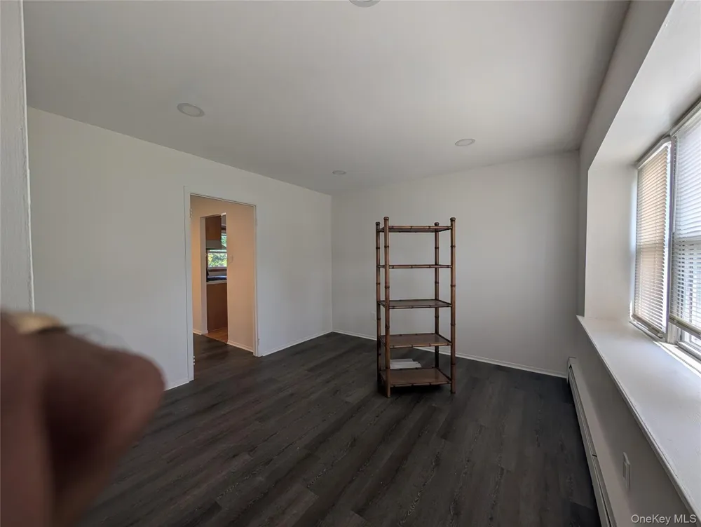 9 Maureen Lane Stony Brook, NY 11790