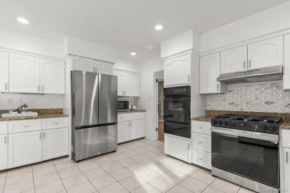 1341 Pelhamdale Avenue Pelham, NY 10803