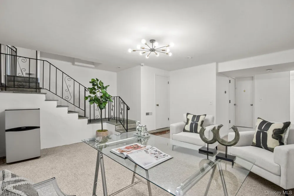 1341 Pelhamdale Avenue Pelham, NY 10803