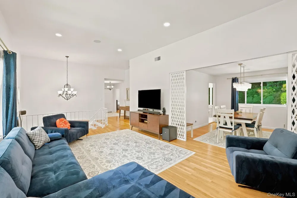80 Hickory Hill Drive Dobbs Ferry, NY 10709