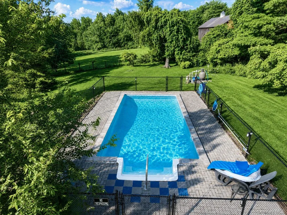 6 Elena Road Campbell Hall, NY 10916