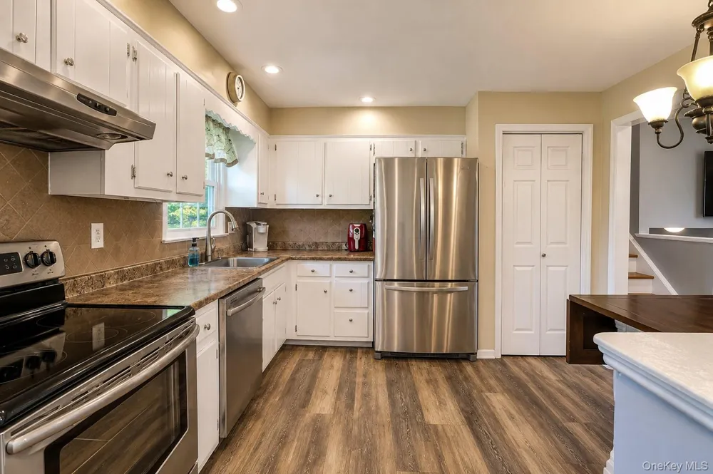 6 Elena Road Campbell Hall, NY 10916