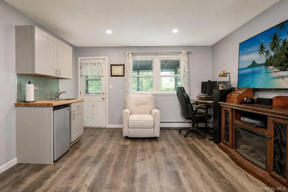6 Elena Road Campbell Hall, NY 10916