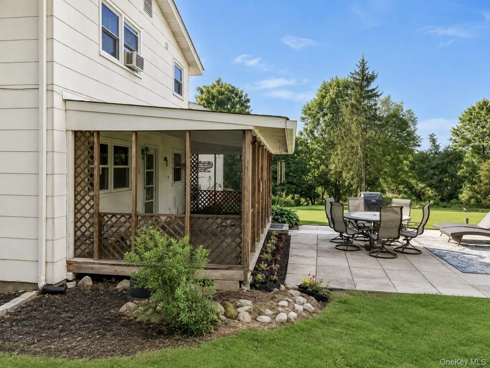 6 Elena Road Campbell Hall, NY 10916