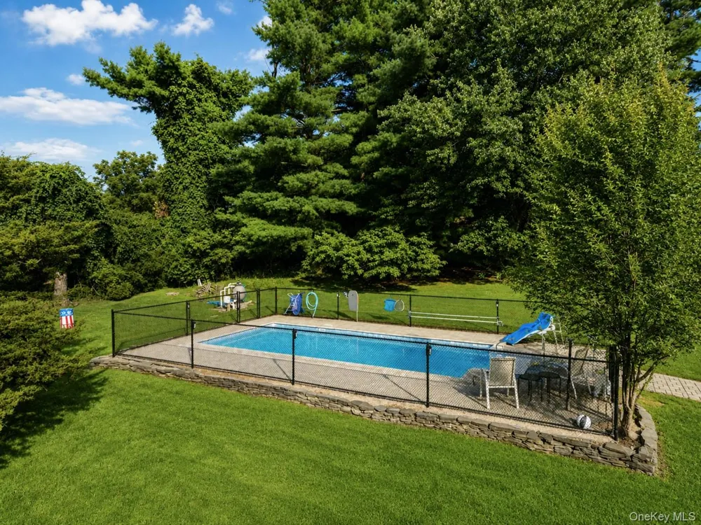 6 Elena Road Campbell Hall, NY 10916