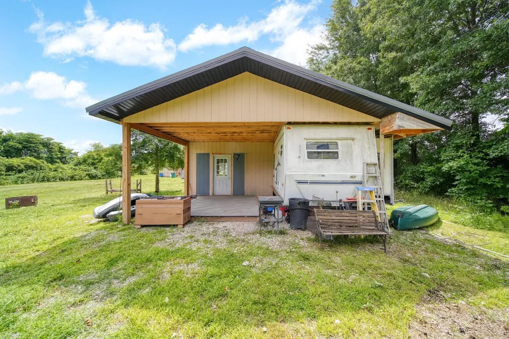 7433 Milan-Oakville Road Milan, MI 48160