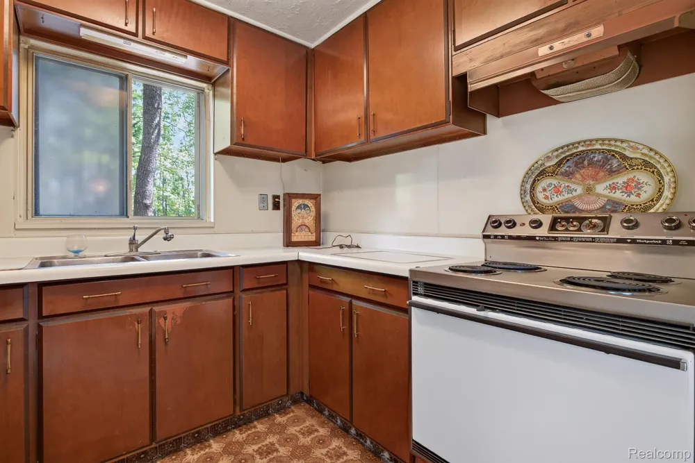 6744 Crystal Charlton Township, MI 49751