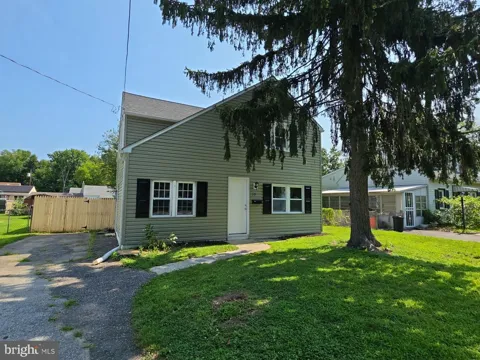 39 MAPLEWOOD AVENUE