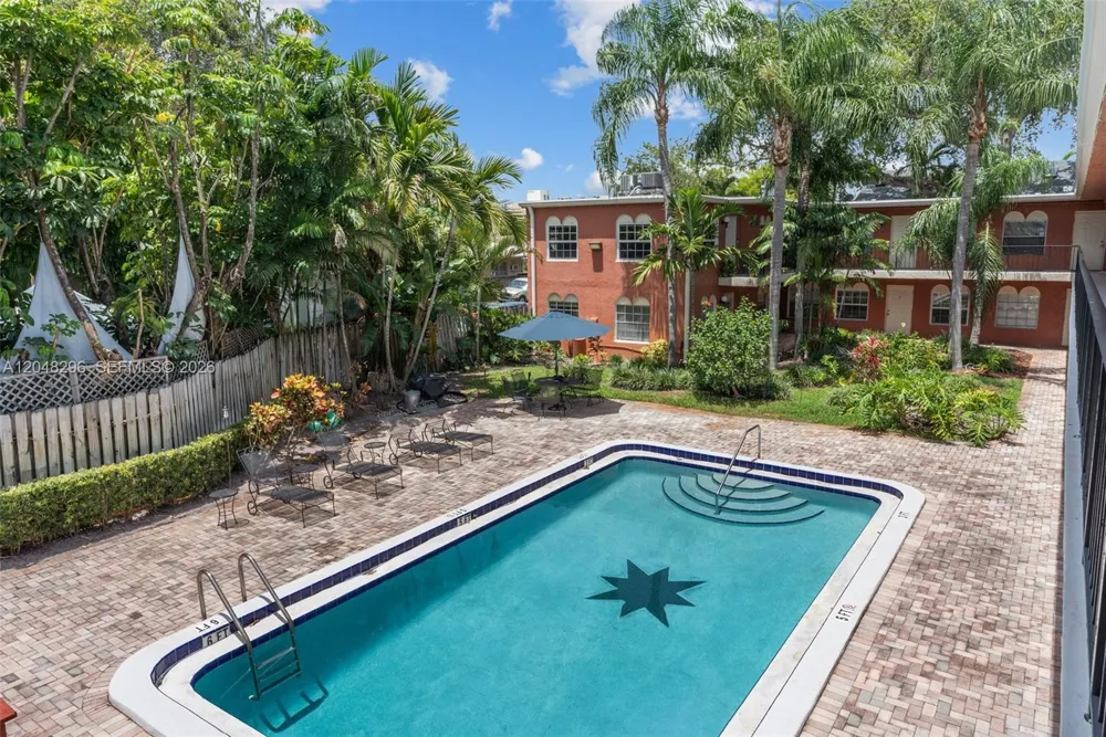 1405 Miami Rd #29 Fort Lauderdale, FL 33316
