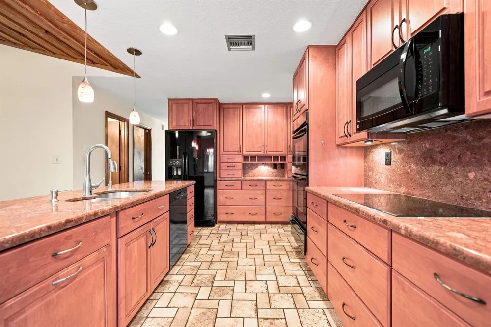 1120 NW 77TH AVENUE Plantation, FL 33322