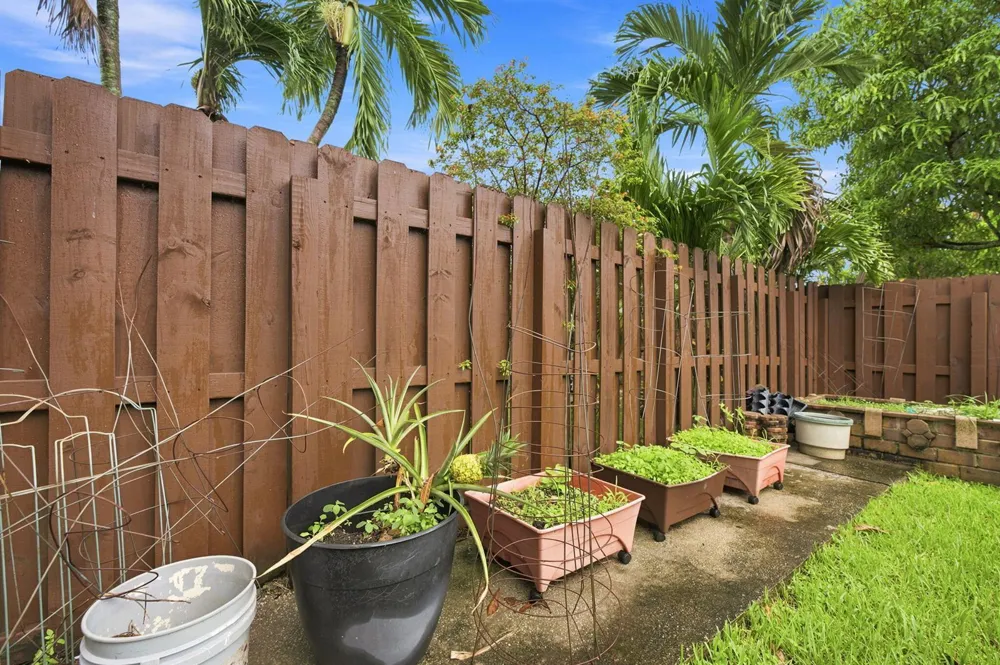 1120 NW 77TH AVENUE Plantation, FL 33322