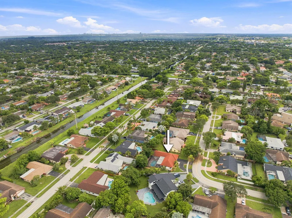 1120 NW 77TH AVENUE Plantation, FL 33322