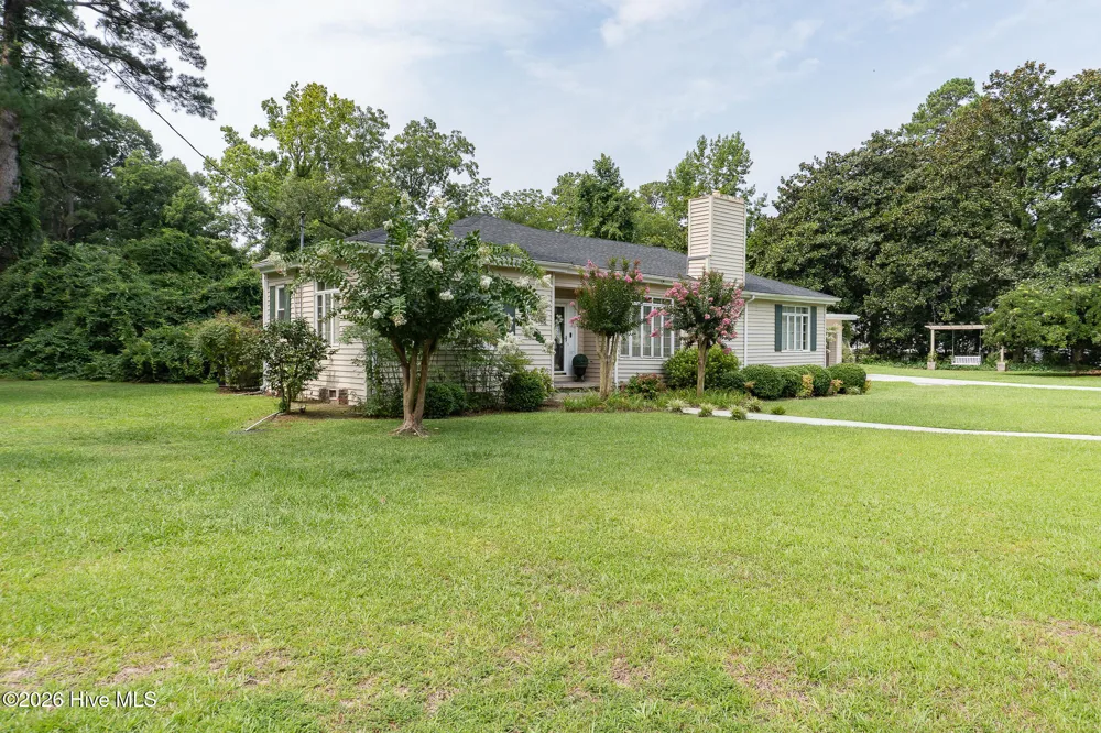 226 E College Street Whiteville, NC 28472